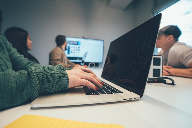 The Basics of Affiliate Marketing with ClickBank: What Affiliate Marketing Is and How It Works